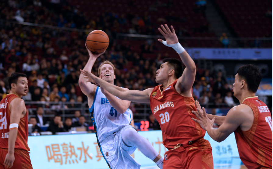 关于布鲁诺·费尔南德斯复出首秀出彩,山东泰山主场横扫北京首钢,豪取10连胜的信息 关于布鲁诺·费尔南德斯复出首秀出彩,山东泰山主场横扫北京首钢,豪取10连胜的信息