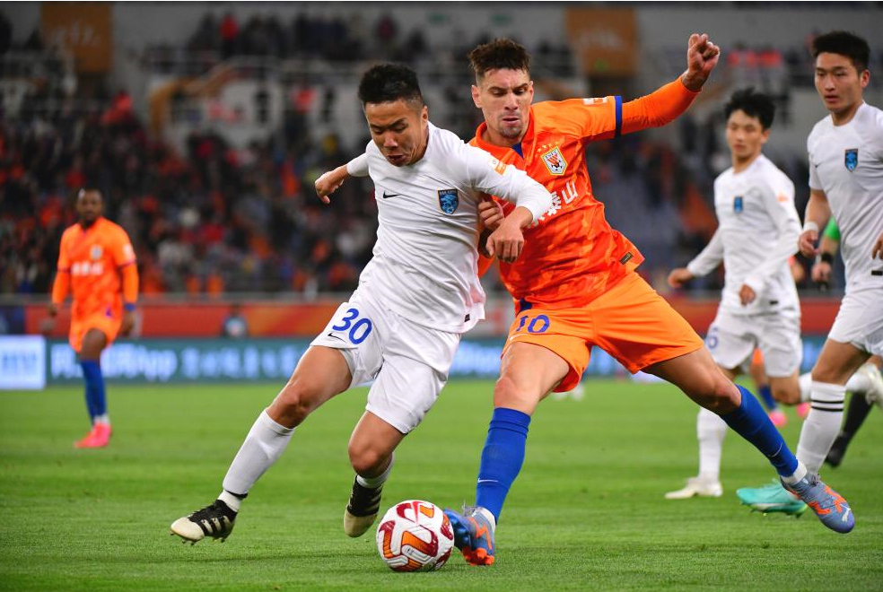 关于布鲁诺·费尔南德斯复出首秀出彩,山东泰山主场横扫北京首钢,豪取10连胜的信息 关于布鲁诺·费尔南德斯复出首秀出彩,山东泰山主场横扫北京首钢,豪取10连胜的信息